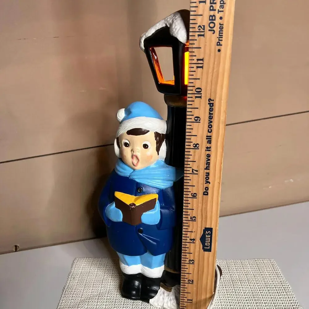 70s Vintage Christmas Caroler Lamp Light Figurine‎ Child with Dog Street Lamp